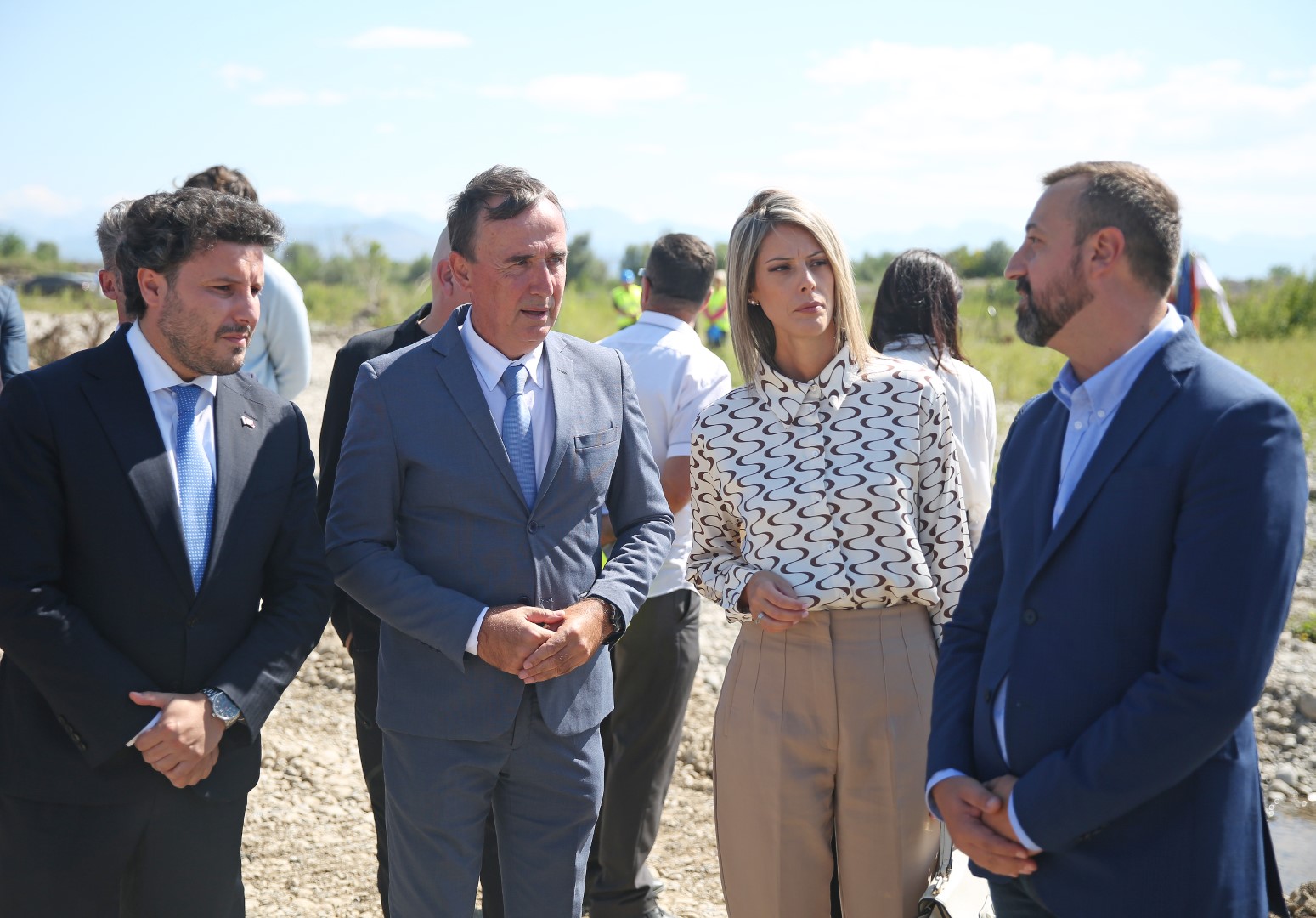 Premijer i resorna ministarka obišli radove na rijeci Morači